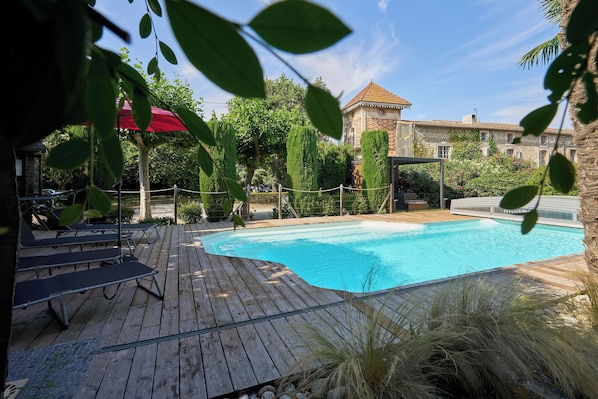 Indoor pool, outdoor pool