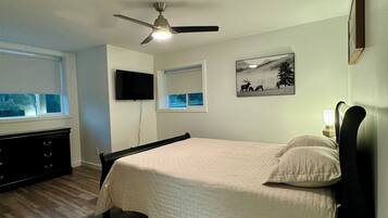 3 habitaciones, tabla de planchar con plancha, wifi y ropa de cama