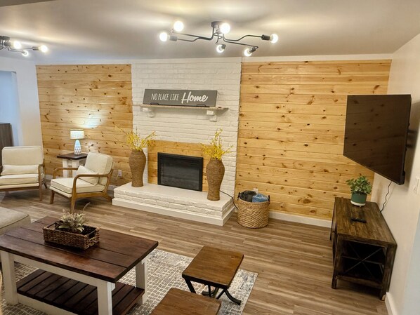 Interior - Music City Cozy Guest Suite! Near EVERYTHING! (Nashville)