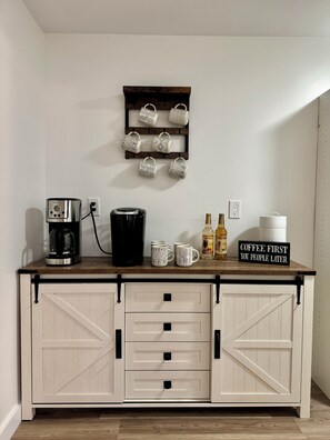 Interior - Music City Cozy Guest Suite! Near EVERYTHING! (Nashville)