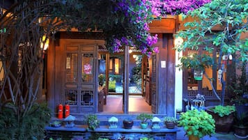 Ngoại thất