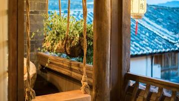 Traditional Double Room, Balcony | Individually decorated, individually furnished, free WiFi, bed sheets