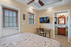 1 bedroom, desk, iron/ironing board, free WiFi