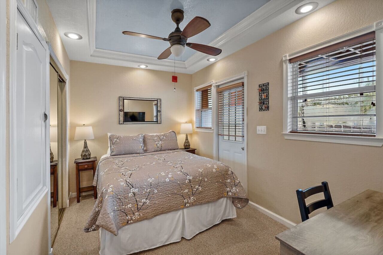 1 chambre, bureau, fer et planche à repasser, Wi-Fi gratuit