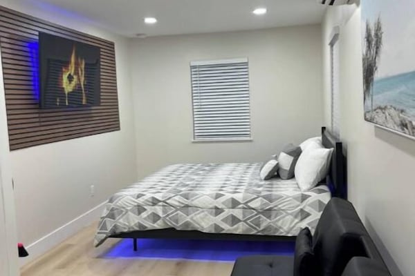 1 chambre, bureau, Wi-Fi gratuit, draps fournis