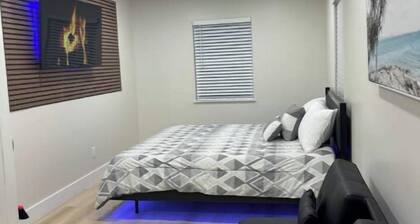 Private studio near downtown