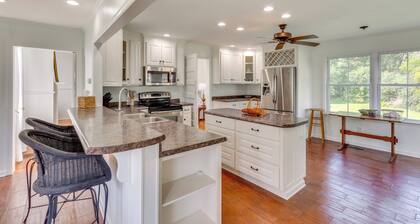 Tranquil Abode Near Thomasville w/ Screened Porch!