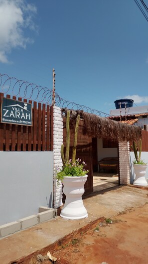 Front of property - Pousada Villa Zarah (São Miguel do Gostoso)