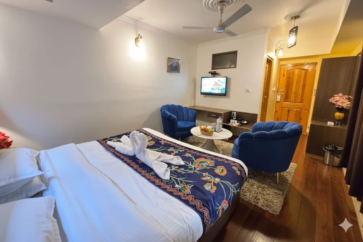 Habitación doble Deluxe, vista a la ciudad | Sábanas de algodón egipcio, ropa de cama de alta calidad y edredón