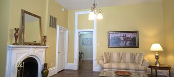 Enchanting 2-bedroom apartment in Maysville, KY - Apt C