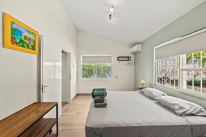 4 bedrooms, iron/ironing board, travel cot, WiFi - Kas di Rosa, 8p luxury villa, private pool, large outdoor area (Grote Berg)