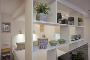 WiFi, bed sheets - Cozy apartment in the Eixample neighborhood (Barcelona)