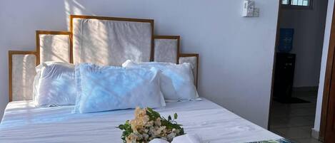 2 bedrooms, individually decorated, individually furnished, free WiFi