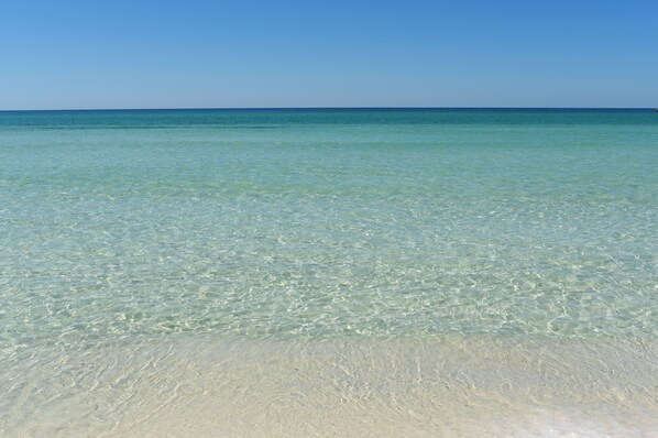 Beach nearby, sun-loungers, beach towels