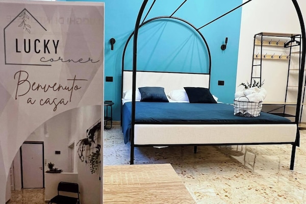 2 camere, una scrivania, Wi-Fi, lenzuola