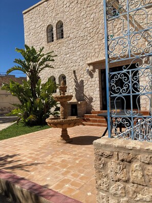 DĂ©tail de lâextĂ©rieur