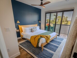 2 عدّة غرف نوم وواي فاي وملاءات أسرّة