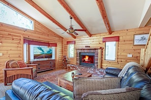 Smart TV, fireplace, video games, table tennis