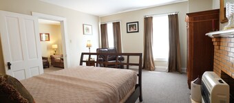 Home away from Home! - 1BR apartment in Maysville