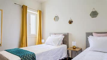 WiFi (free), bed sheets