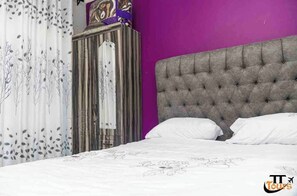 2 quartos, ferros/tábuas de passar roupa, Wi-Fi, roupa de cama