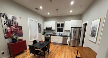 Charming 1-bedroom house in fantastic San Antonio with WiFi, AC