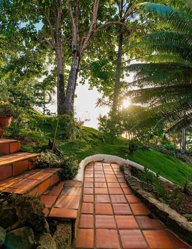 Luxury mountain top Villa!