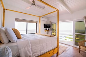 4 bedrooms, in-room safe, desk, iron/ironing board