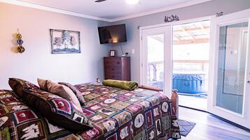 4 bedrooms, iron/ironing board, WiFi, bed sheets