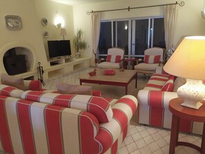 Interior - Thymbra Villa, Vale do Lobo, Algarve (Vale do Lobo)