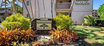 Nāwiliwili Harbor view Hideaway