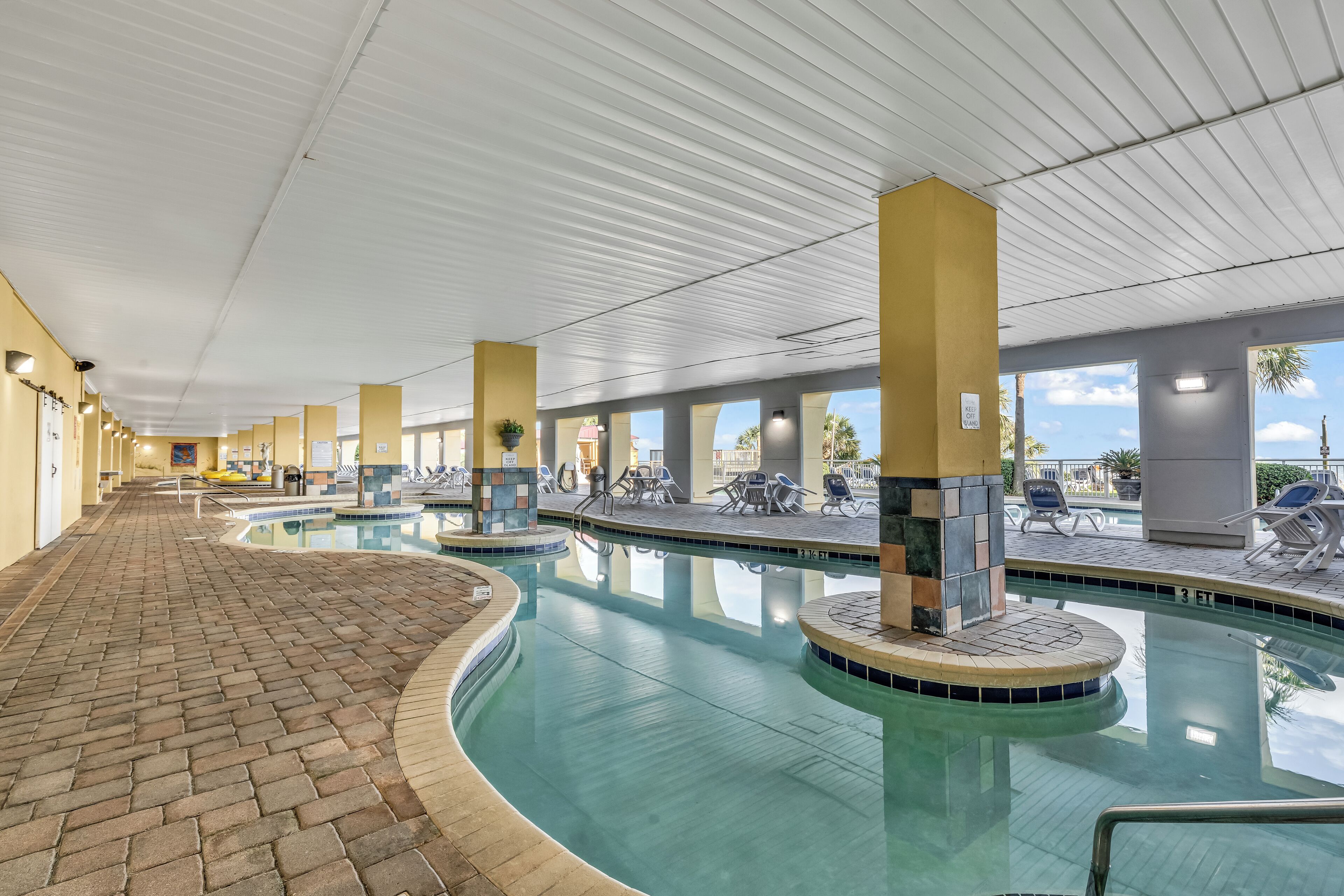 2 indoor pools, 2 outdoor pools, pool umbrellas, sun loungers