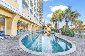 2 indoor pools, 2 outdoor pools, pool umbrellas, sun loungers