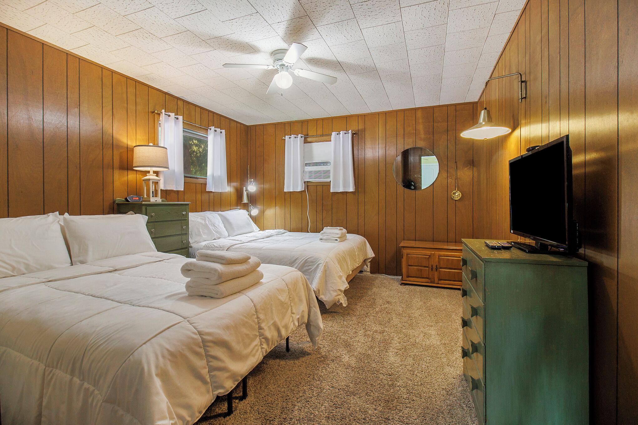 10 bedrooms, in-room safe, iron/ironing board, WiFi