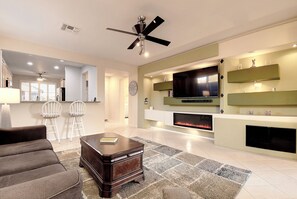 Smart TV - Anthem Getaway with Backyard Oasis!  (New River)