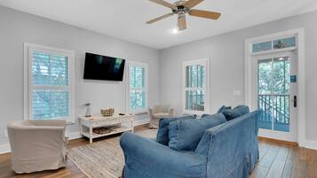 House, Multiple Beds (The Grey Gull) | Living area | TV