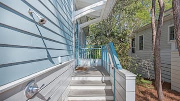 House, Multiple Beds (The Grey Gull) | Property grounds