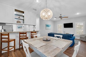 Dining - The Grey Gull (Panama City Beach)