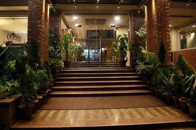 Hotel Grand Inn Lahore