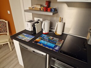 Interior - The London house, very nice and cosy apartment - 50m from the beach, unbeatable location! (TROUVILLE SUR MER)