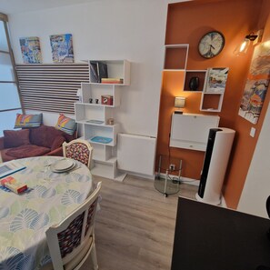 Interior - The London house, very nice and cosy apartment - 50m from the beach, unbeatable location! (TROUVILLE SUR MER)