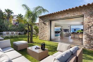 Exterior - Villa de La Madrague – Presqu’île de Giens (Hyères)