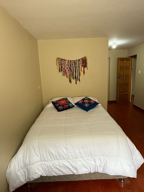 2 bedrooms, desk, iron/ironing board, WiFi (free) - Luxury , casa estilo colonial, calle resbalosa 520 (Cusco)