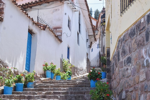No te puedes perder la Calle Resbalosa de Cusco! Es un lugar lleno de historia.