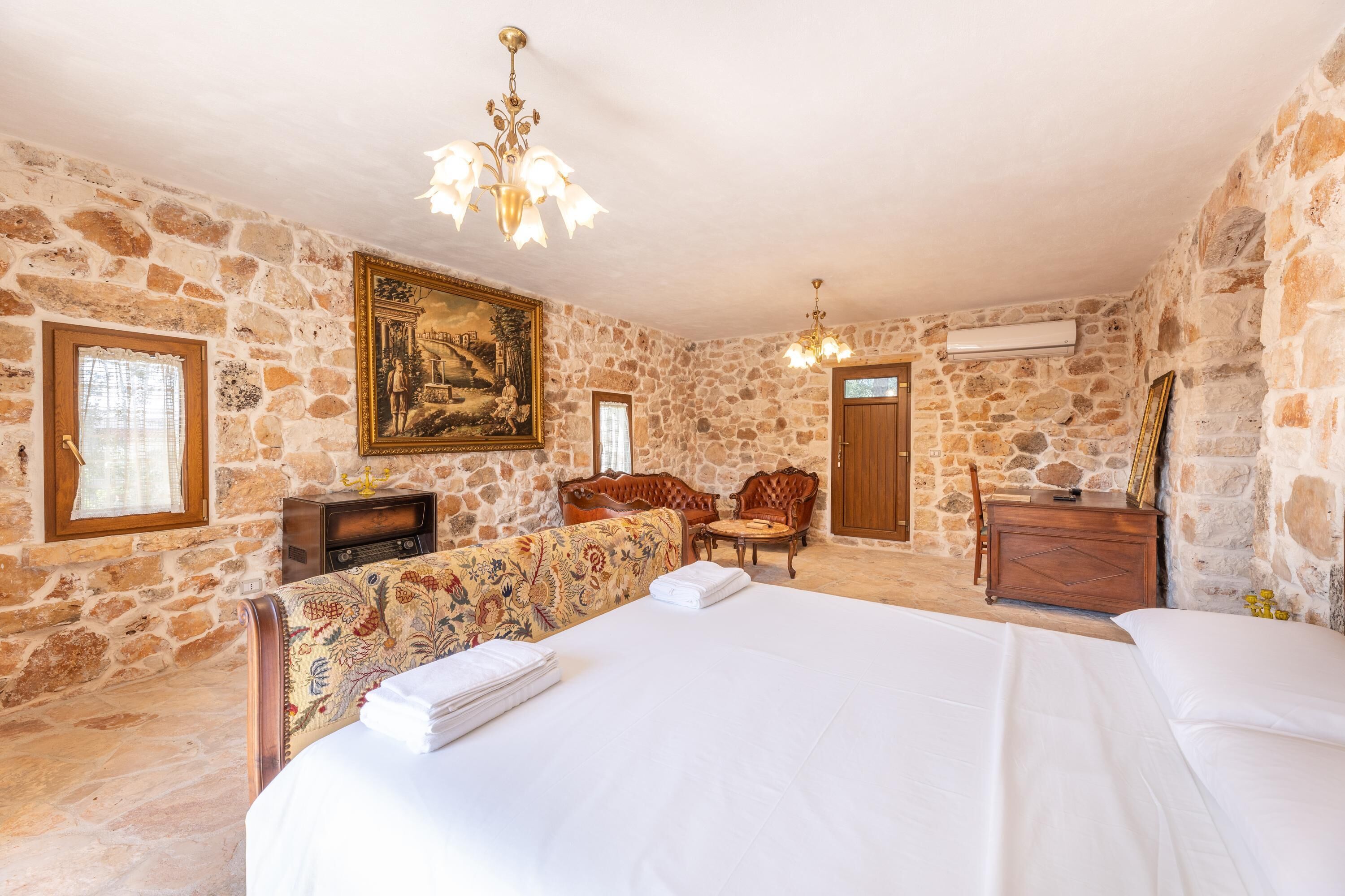 9 dormitorios, wifi gratis, ropa de cama