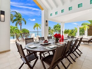 Outdoor dining - Villa 3: islandpropertiesonline: 5-bedroom villa infinity pool & terrace (Maho)