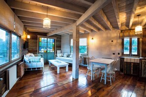 ทีวีจอแบน