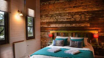 Standard Apartment | 1 bedroom, down duvets, memory-foam beds, blackout curtains