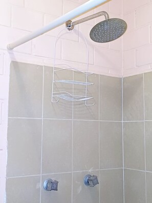 Towels, soap, toilet paper - Paquita Department. Huatulco. (Crucecita)
