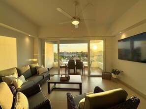 Living area - Luxe 2BR/2BA Pool & Jacuzzi! (Nuevo Nayarit)